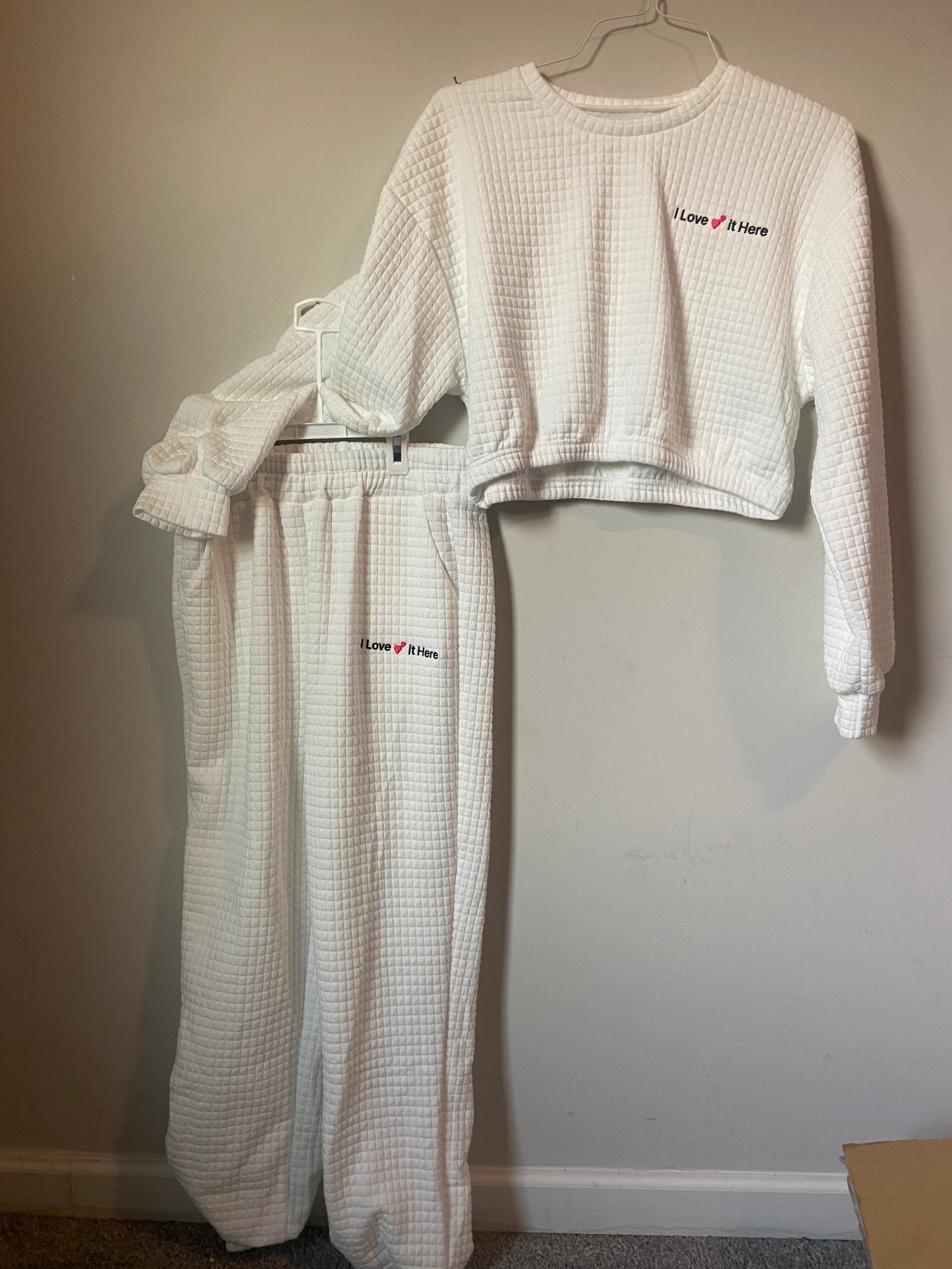 2pc White Waffle Crop & Pants Set 💕